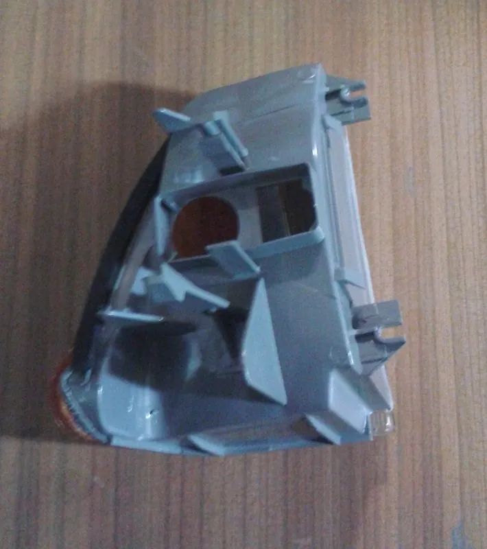 Peugeot 305 Migacz Przód Lewy 573619S