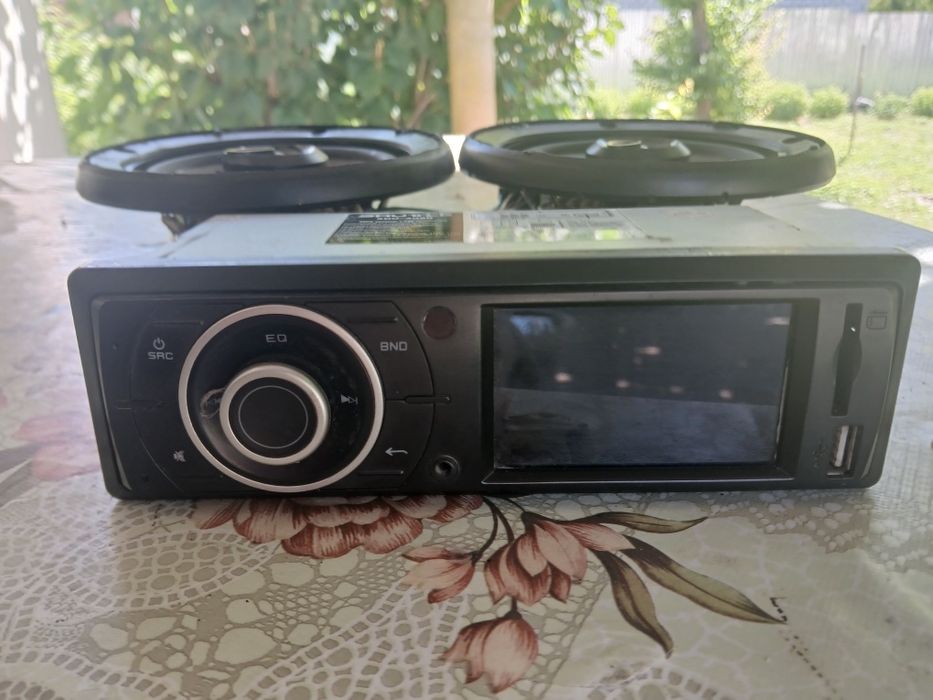 Продаю  магнітолу SHUTLE SDU -3050 з динаміками R13