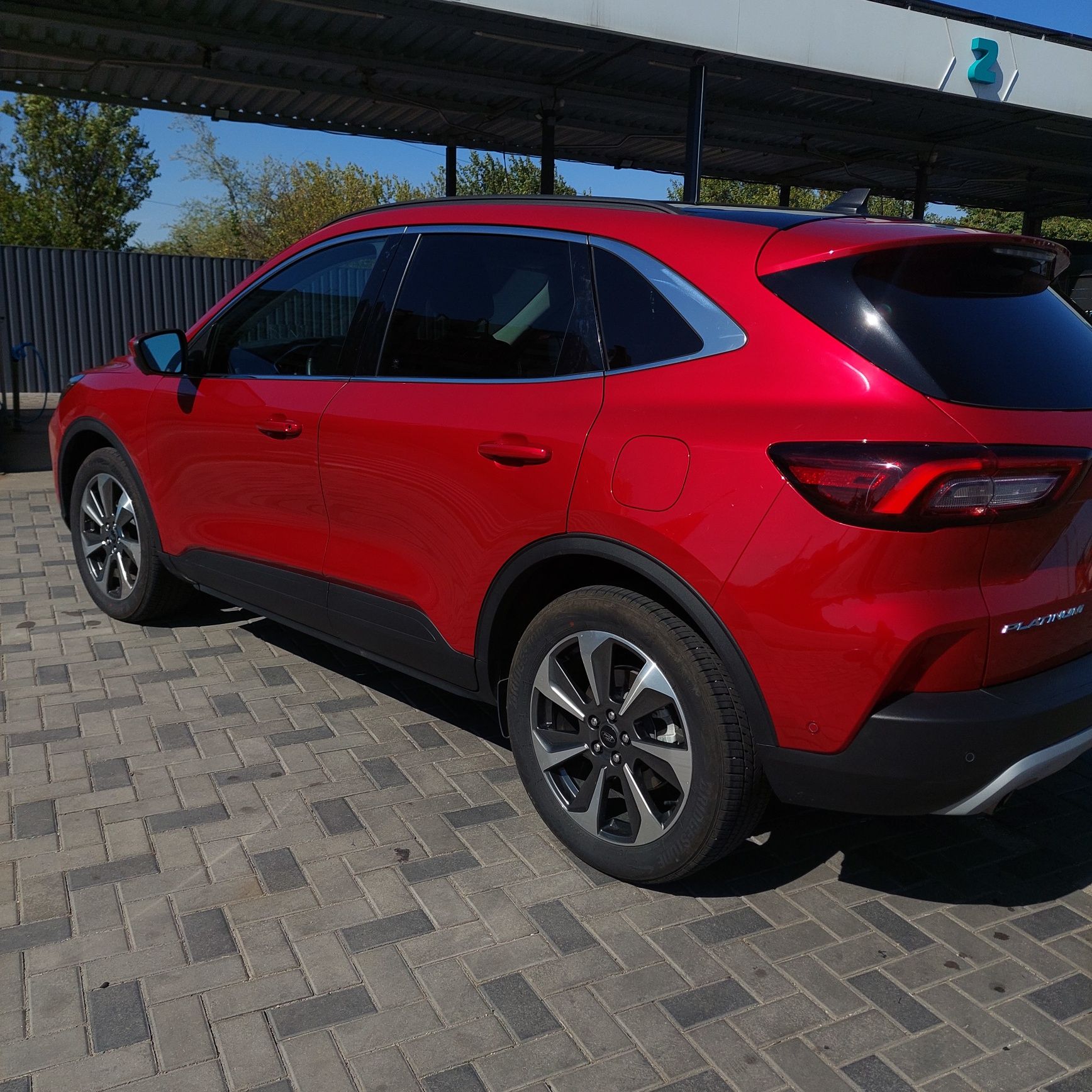 Ford escape PLATINUM 2023