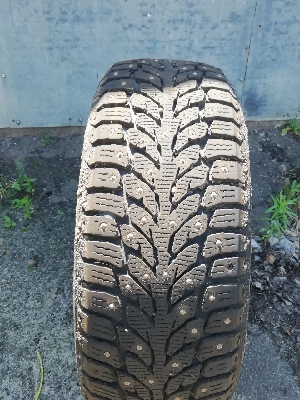 Kumho-wintercraft-ice-wi32 R16