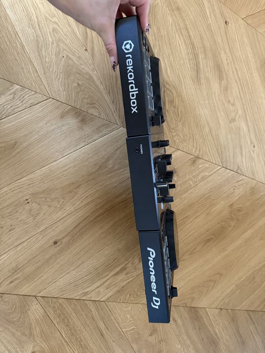 Kontroler Pioneer DDJ400 uszkodzony po zalaniu