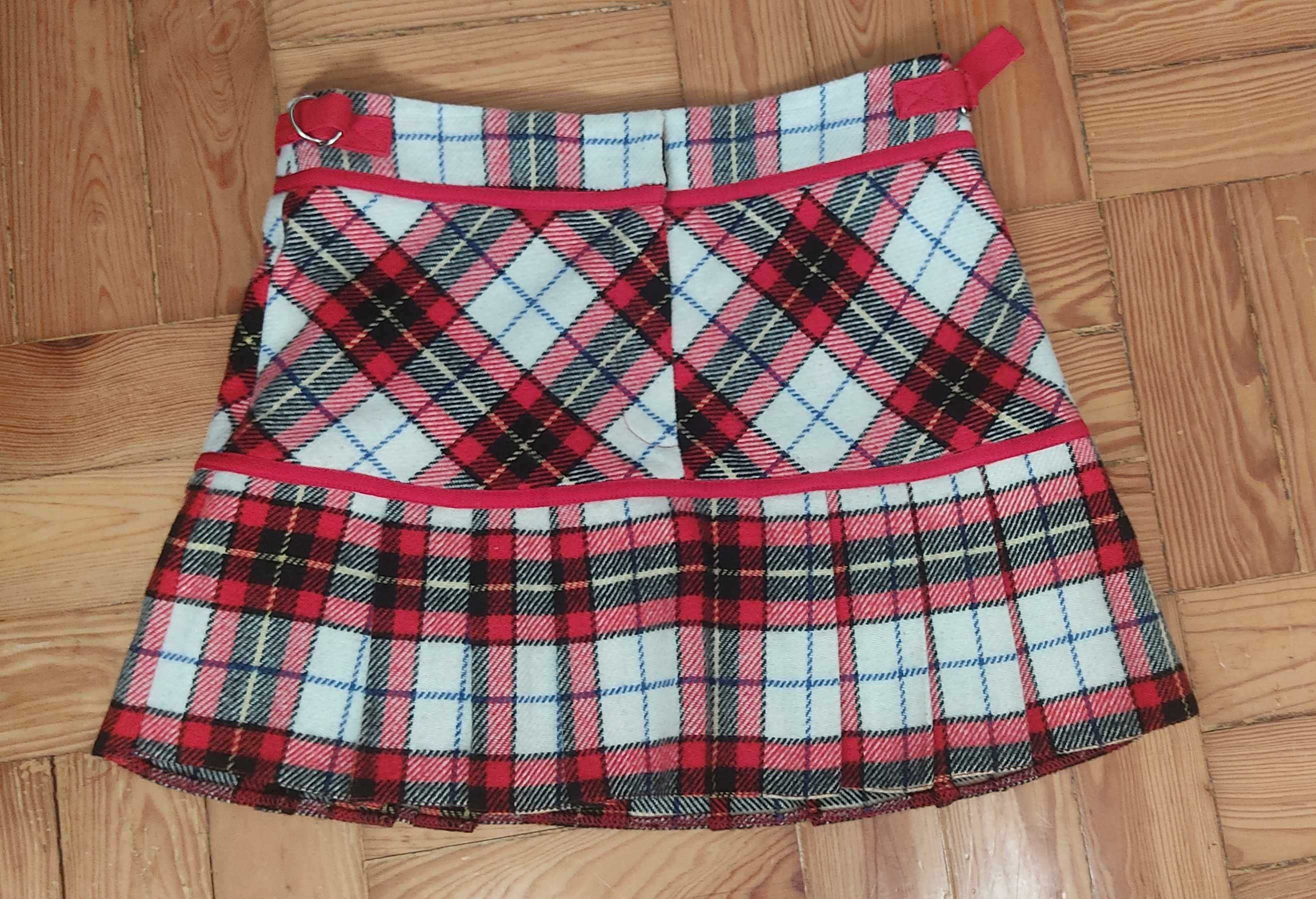 Peças de roupa com algum uso, mas em perfeitas condições