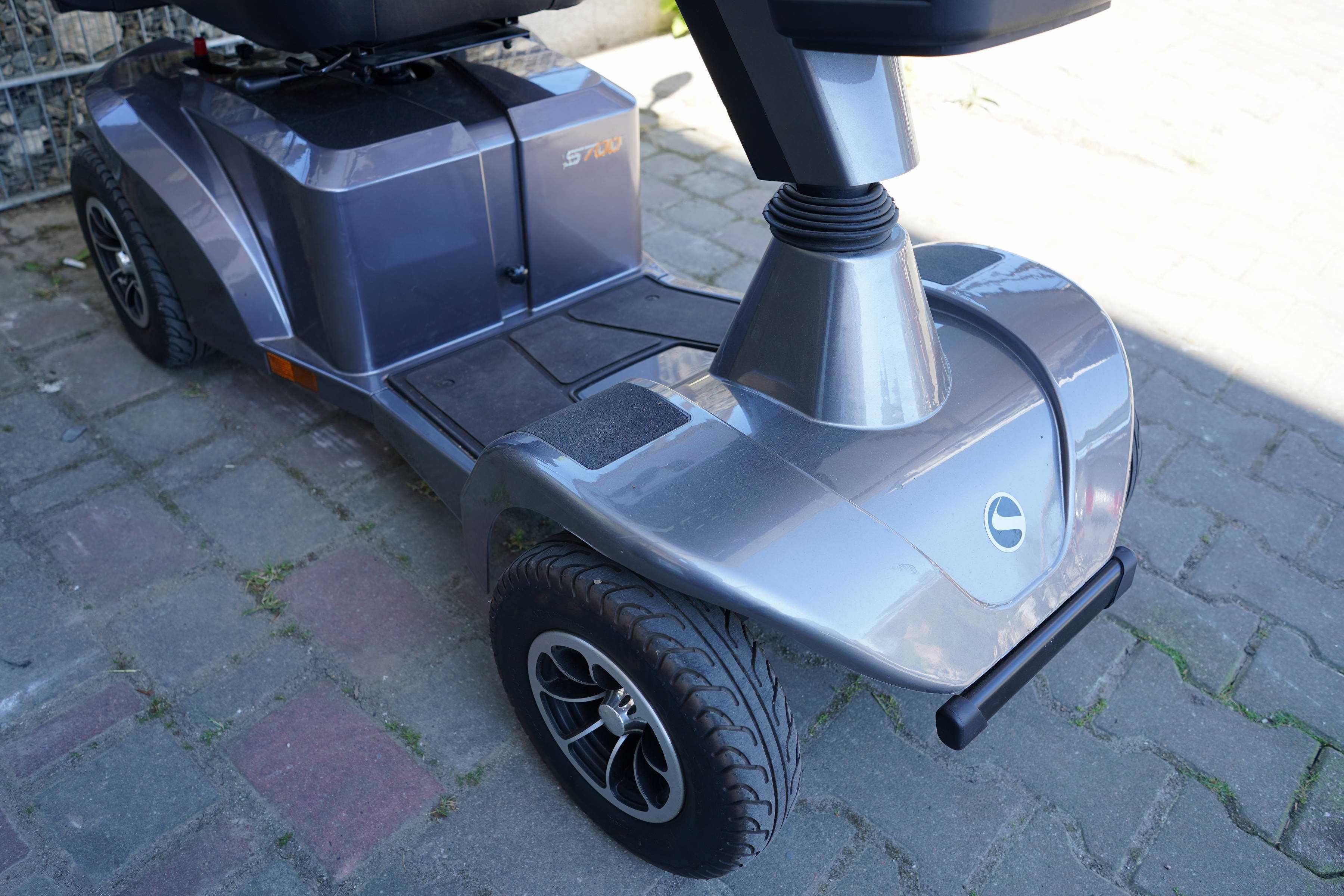 Skuter inwalidzki elektryczny sterling s700 wózek pojazd srebro