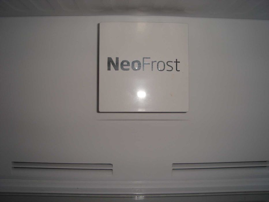 Двухкамерный холодильник BEKO с технологией NeoFrost