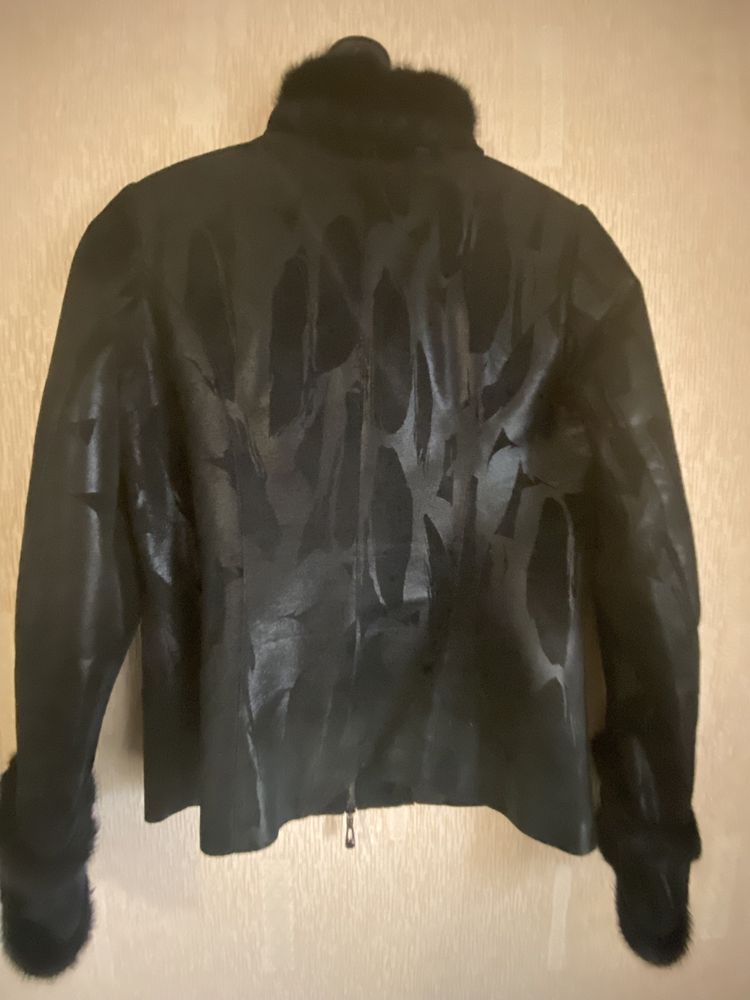 Женская чёрная куртка МДК норка размер 46-48