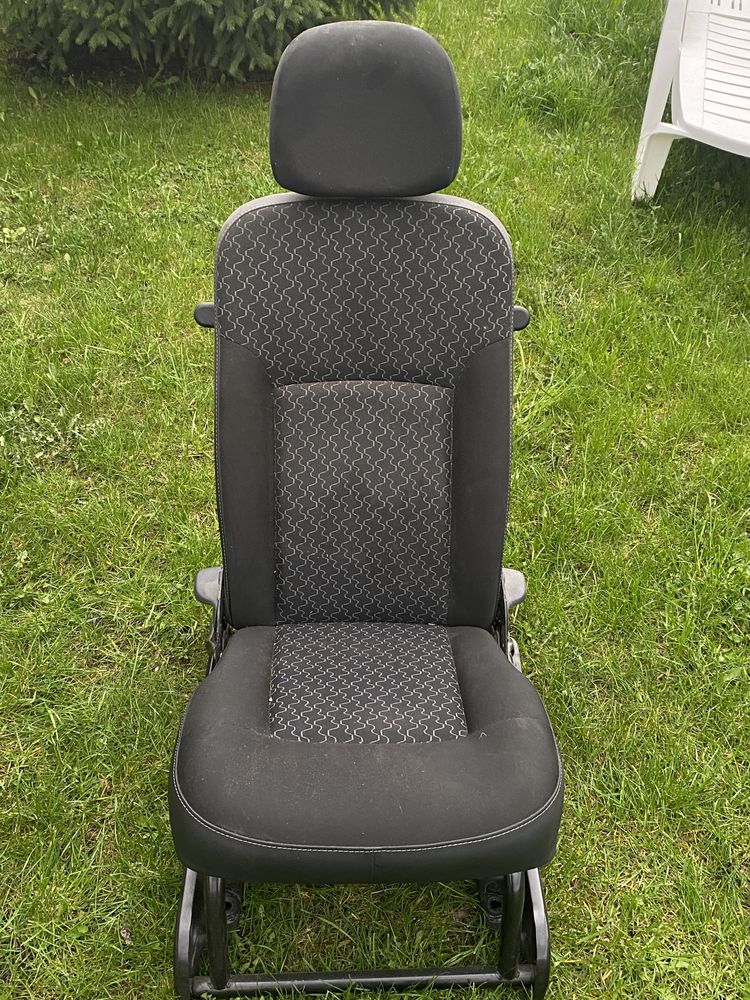 Сидіння пасажира крісло Renault kangoo