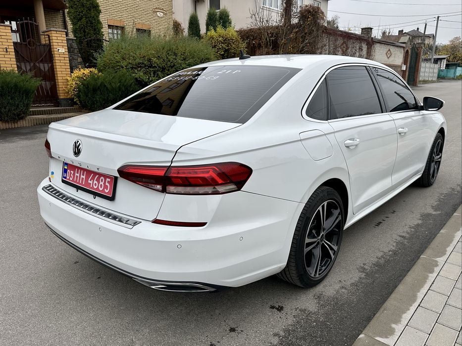 Volkswagen passat 2021