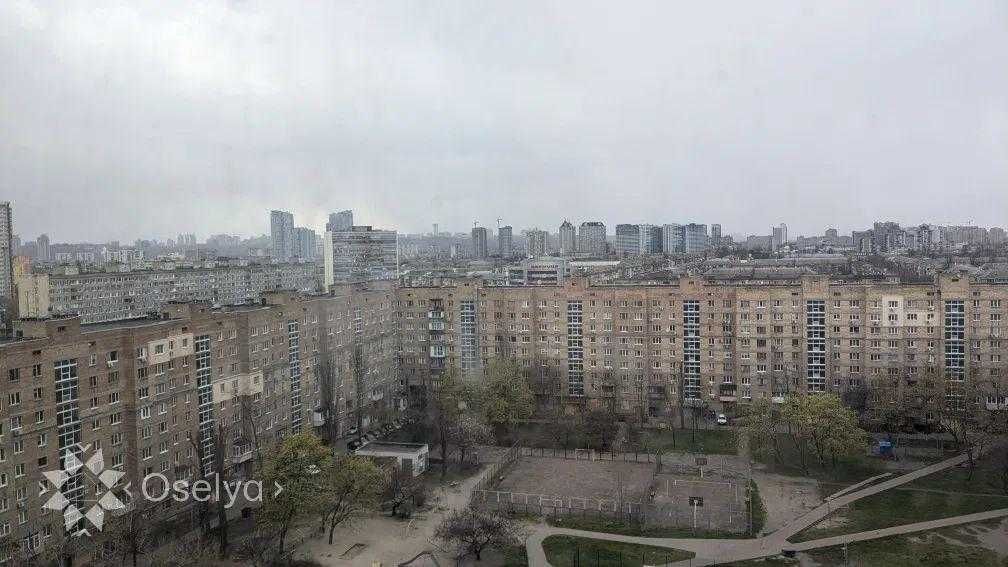 2 к Соцмісто Дніпровська Мрія Дарниця Коновальця Сосюри Володимира 6