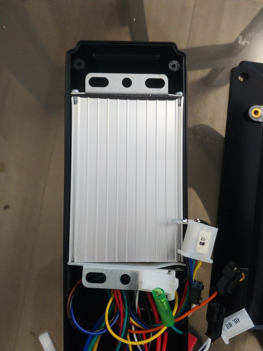 Sterownik rowerowy bldc 36v/48v 350w/500w 18a