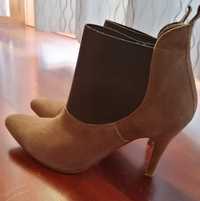 Botins taupe lindos