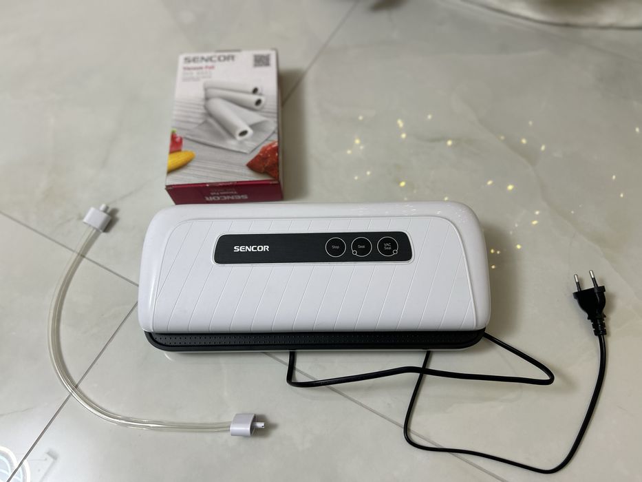 Вакуматор Sencor SVS 1010WH