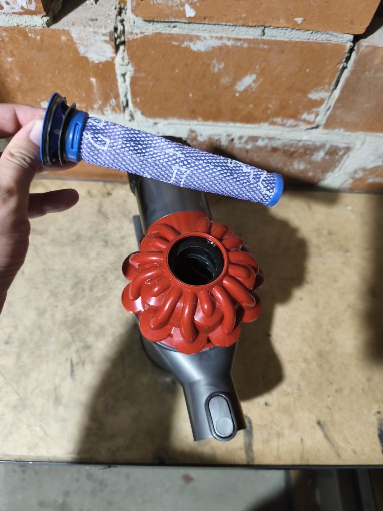Odkurzacz pionowy Dyson V6 model DC62