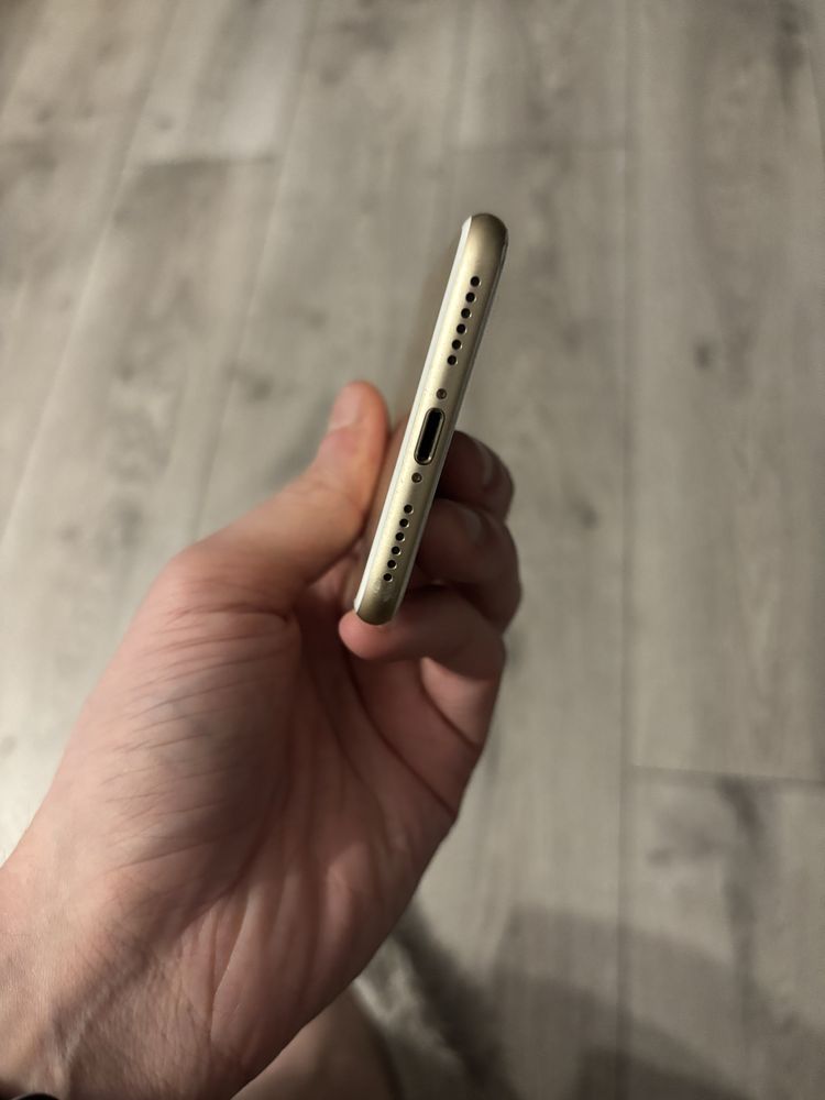 iPhone 7 128gb Gold