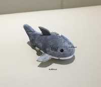 Плюшевая игрушка акула