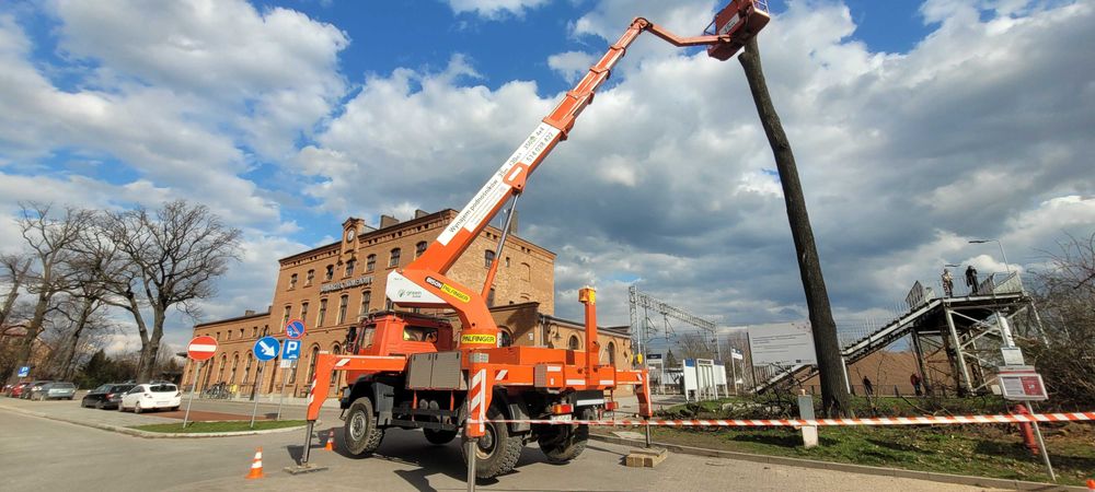 Wynajem podnośników koszowych do 35m w górę do 30m w bok 4x4