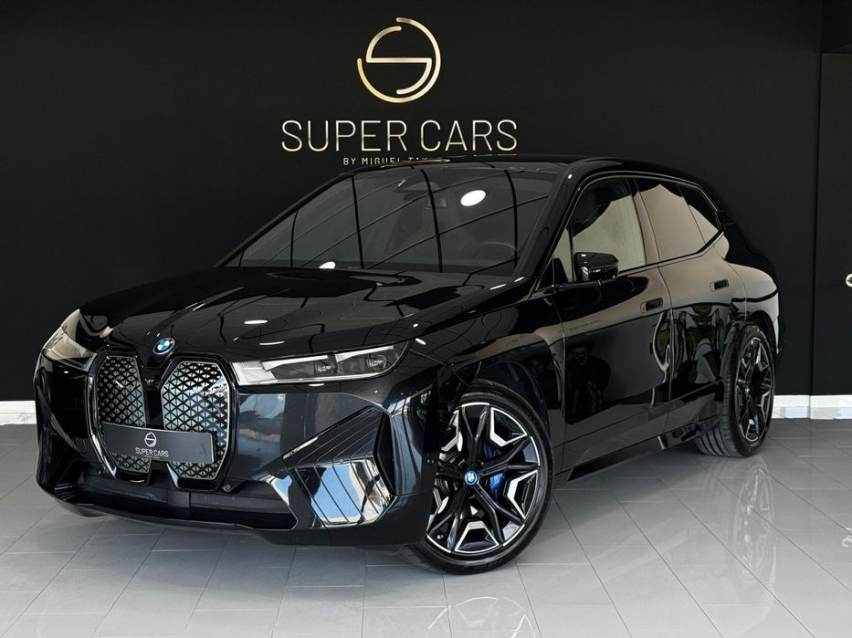BMW iX xDrive 40 Pack Desportivo