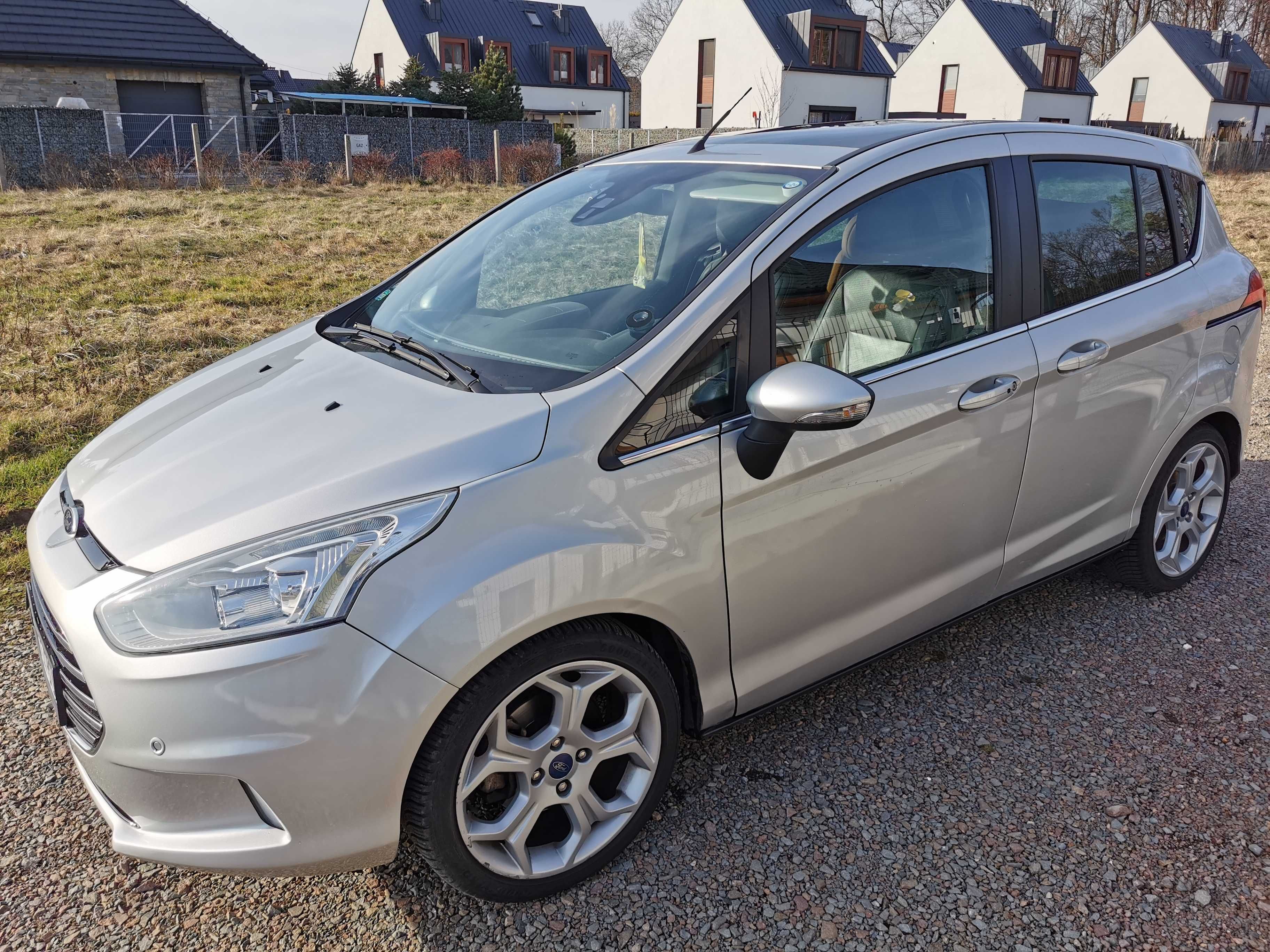 Ford B-MAX EcoBoost Titanium – Benzyna