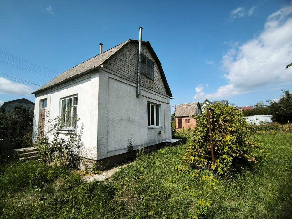 40055 Дачний будинок є всі документи є газ електрика поруч зупинка