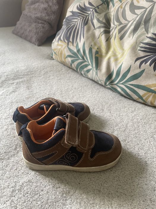 Buty chłopięce rozmiar 25