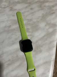 Часы Apple Watch 4