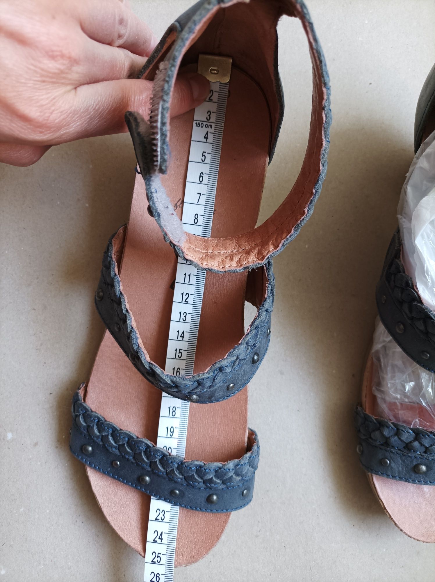 Skórzane sandały softwalk 39 25cm
