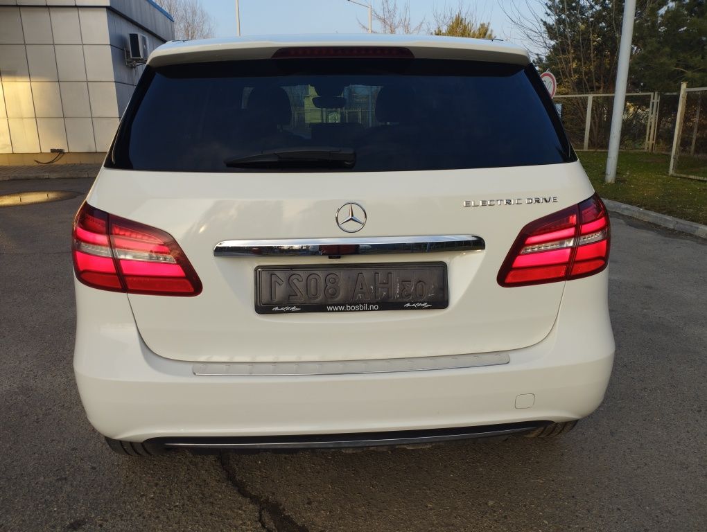 Mercedes B 250 електро 2015 31 kwt