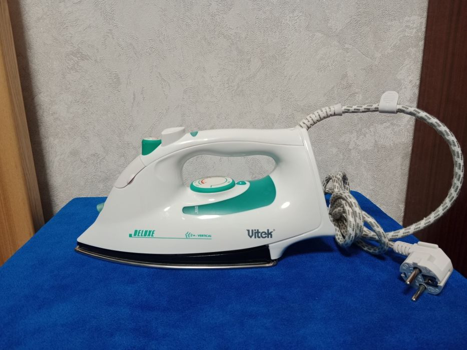 Утюг паровой VITEK VT-1208