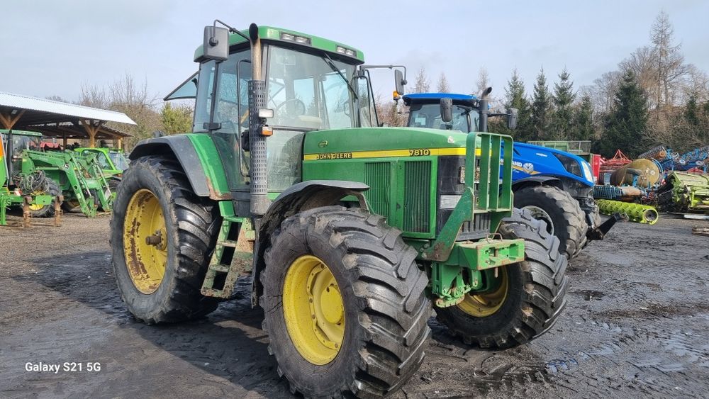 Ciągnik rolniczy John deere 7810