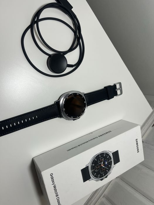 SAMSUNG Galaxy Watch 8 Classic 46mm Czarny SM-L500