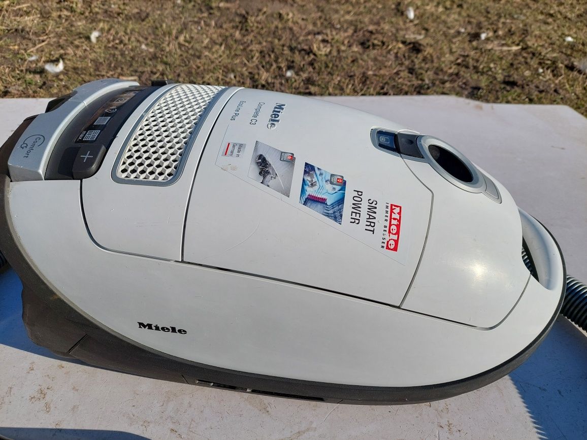 Odkurzacz miele c3