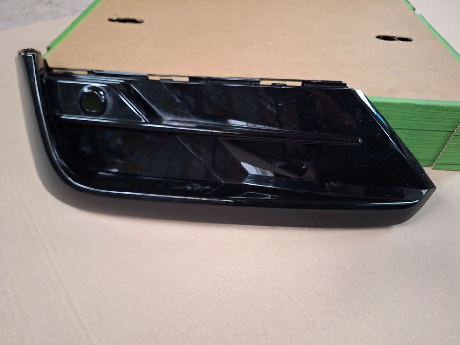 VW TIGUAN II LIFT R-LINE 16-20 5NA KRATKA LEWA W ZDERZAK PRZÓD ORYG. 5NA853665D WYSYŁKA 24H