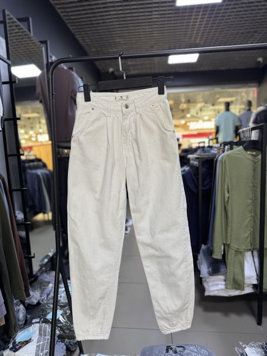 Джинси мом, білі розмір С