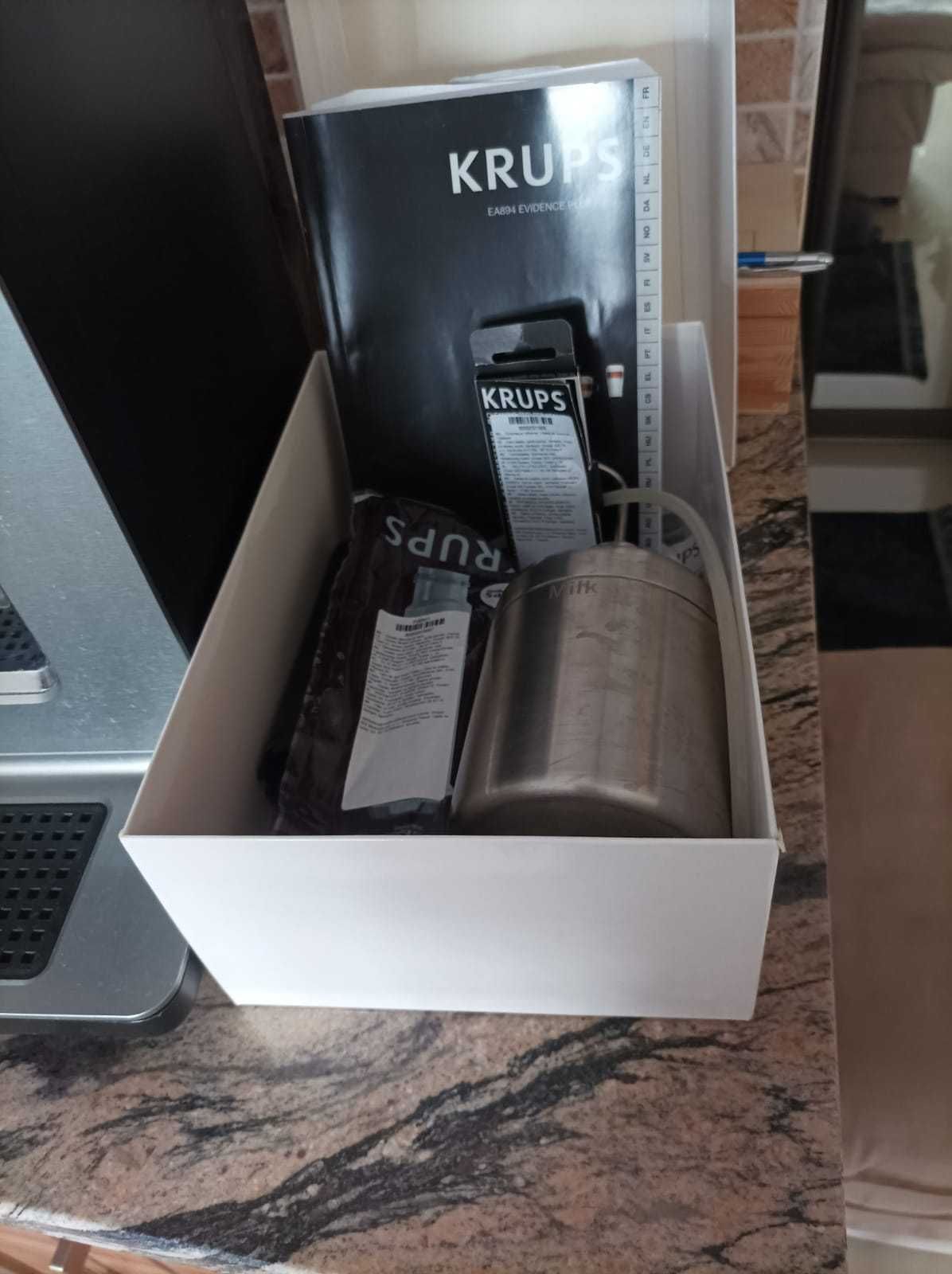 Ekspres KRUPS EA894T10
