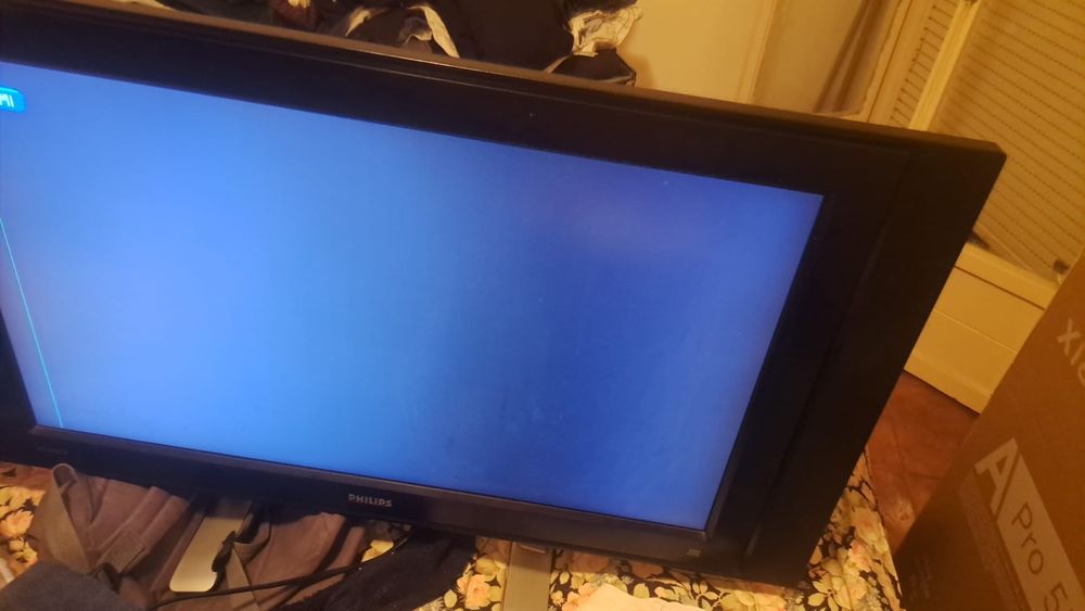 Vende-se tv lcd PHILIPS 50cm