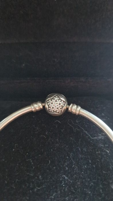 Браслет Pandora з бусінкою