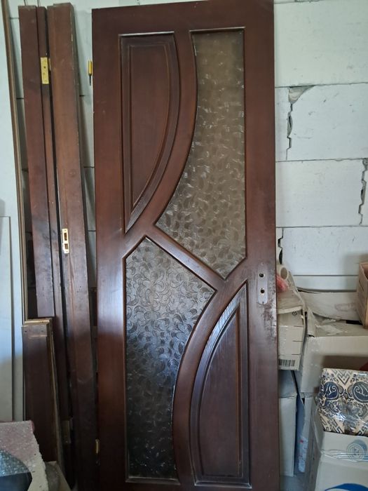 Двері міжкімнатна з масиву сосна з коробкою та лиштвою.