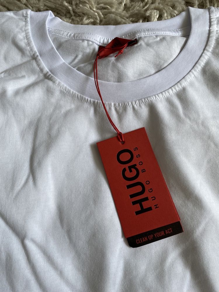 Hugo Boss koszulka t- shirt rozm M i L meska biala nowa