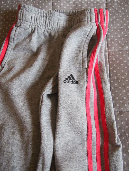 spodnie dresowe Adidas rozmiar 116 (5-6 lat)