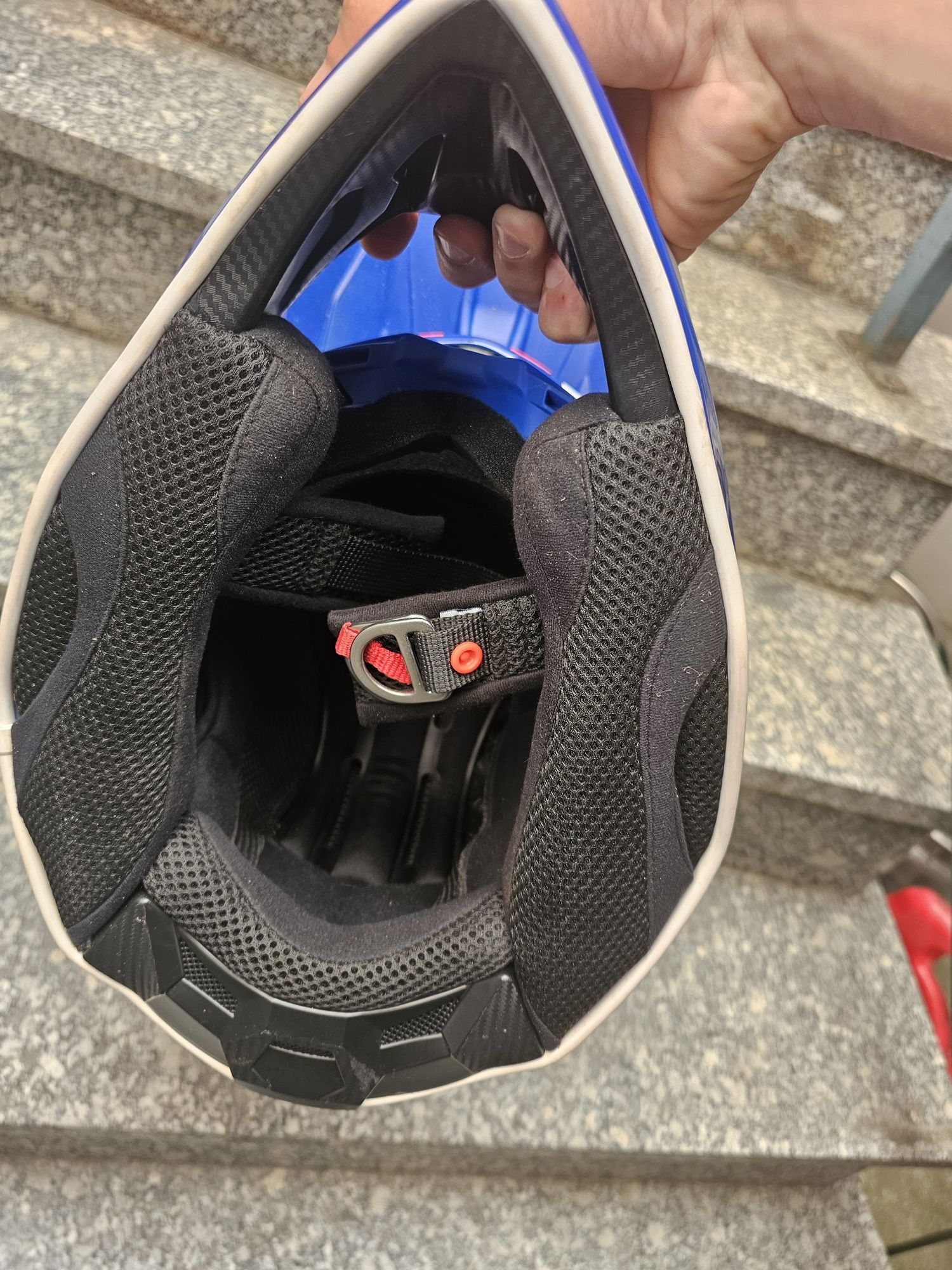 Capacete motocross Airoh
