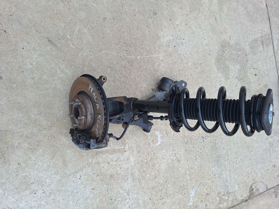 Zwrotnica Prawa Przód Amortyzator Wahacz Kopyto Gira Ford Kuga MK2