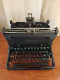 Stara maszyna do pisania Underwood