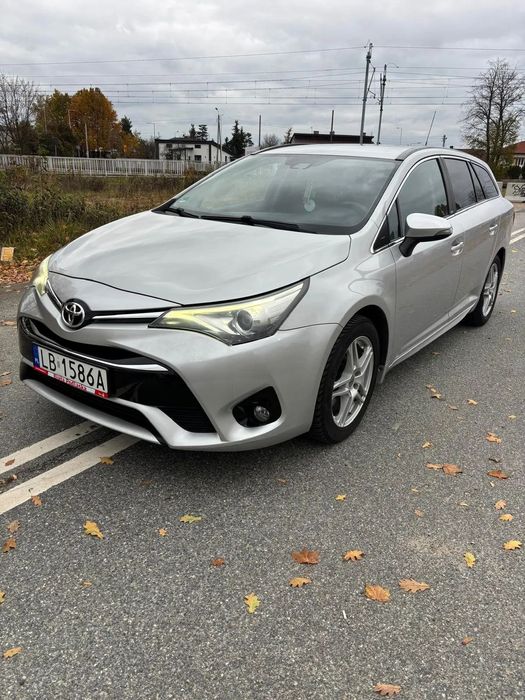 Toyota Avensis Toyota Avensis Edition S 2.0 D4D niski przebieg!
