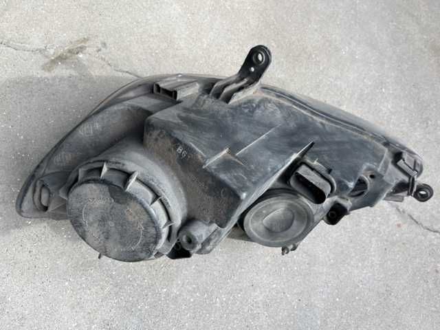 Farol da frente de GOLF PLUS