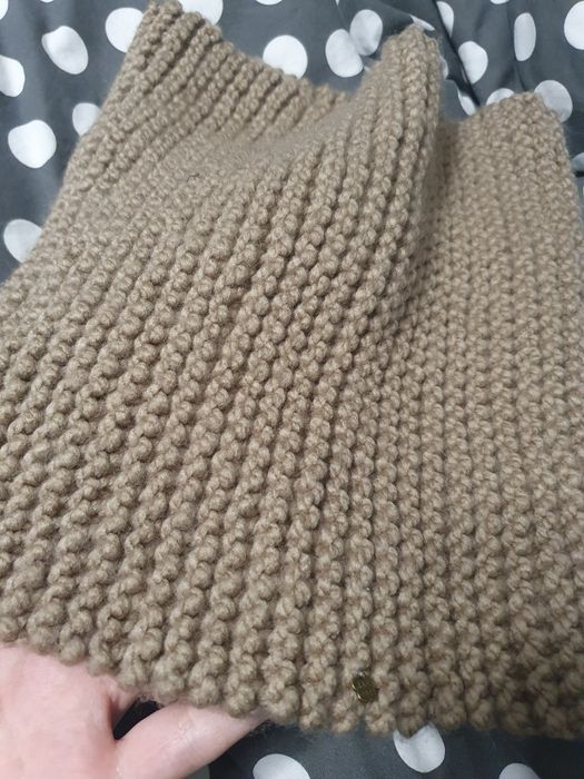 Miękki ciepły zimowy komin otulacz handmade beżowy gruby