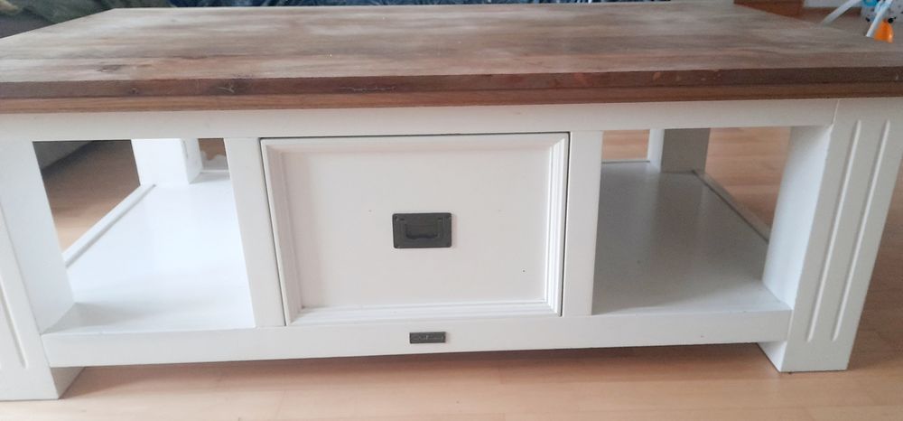 Designerski stolik kawowy