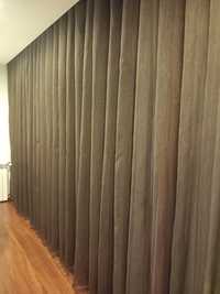 Cortinas castanhas