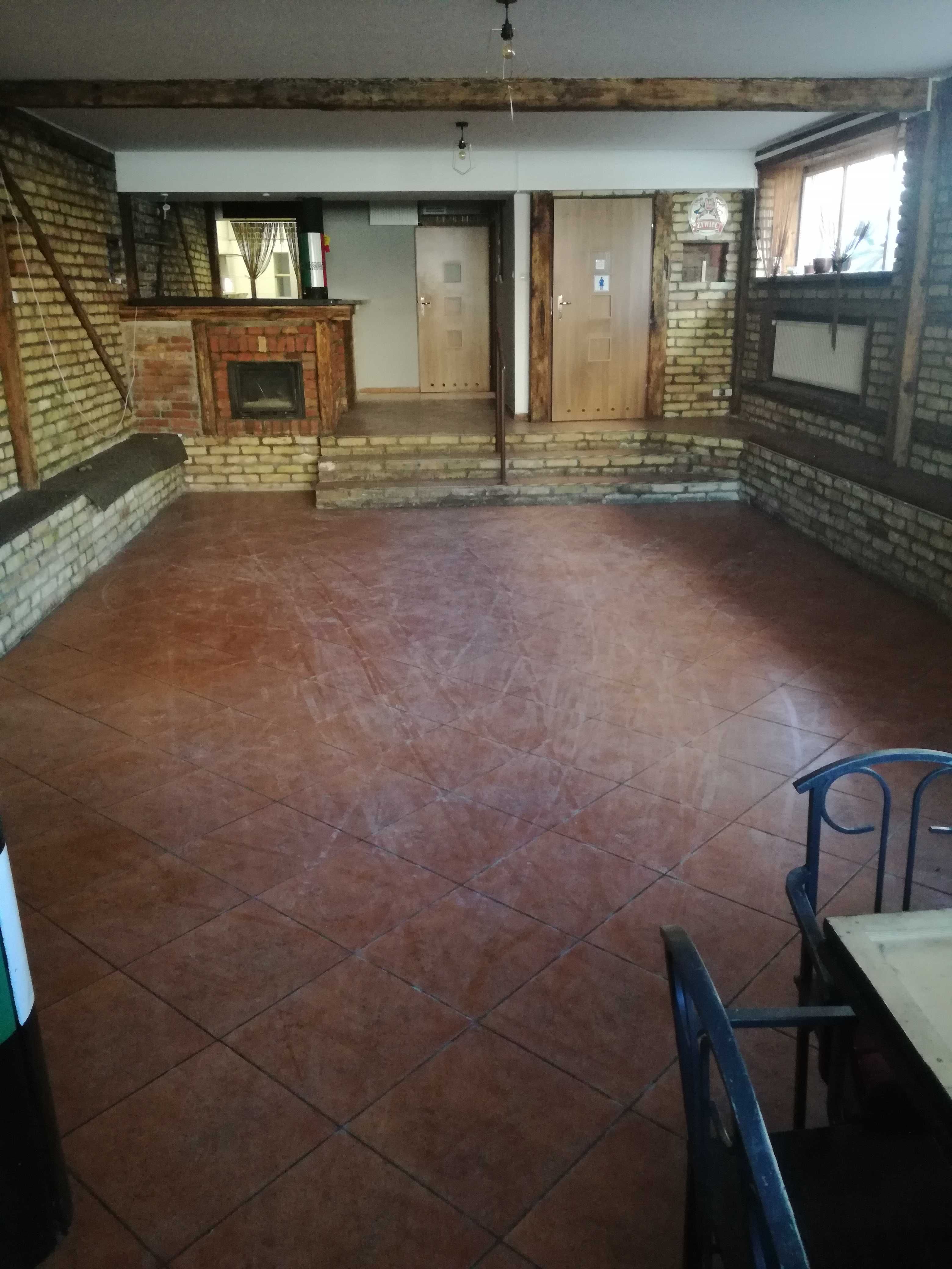Centrum  przy ulicy  o powierzchni 90 m2 parter - bez pośredników