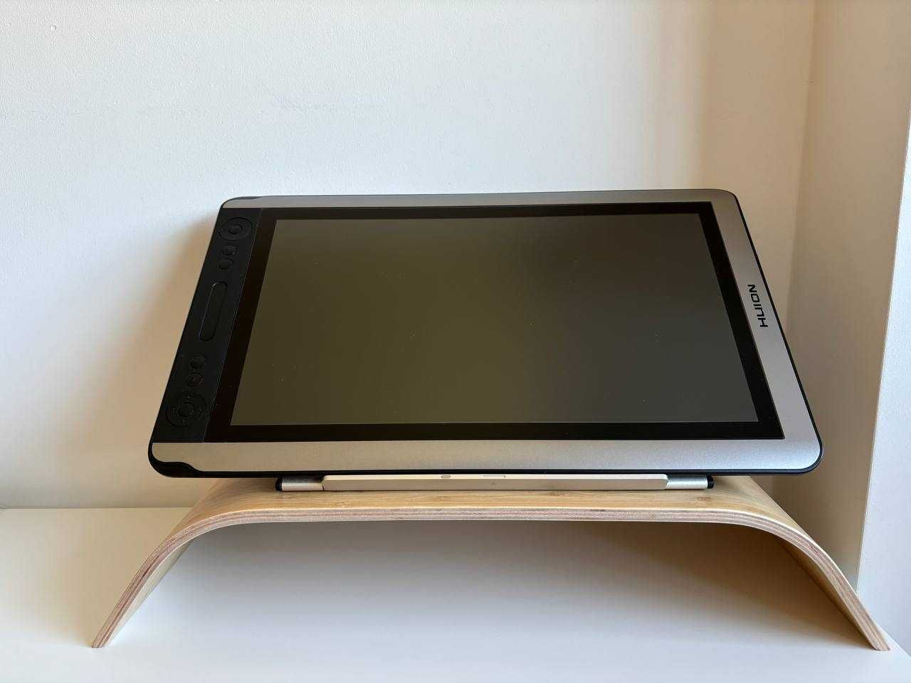 HUION Kamvas 16 (GS1561) Vende-se ecrã gráfico