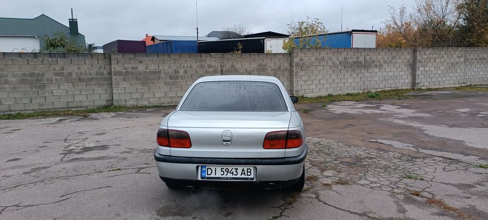 Opel Omega B 2.0
