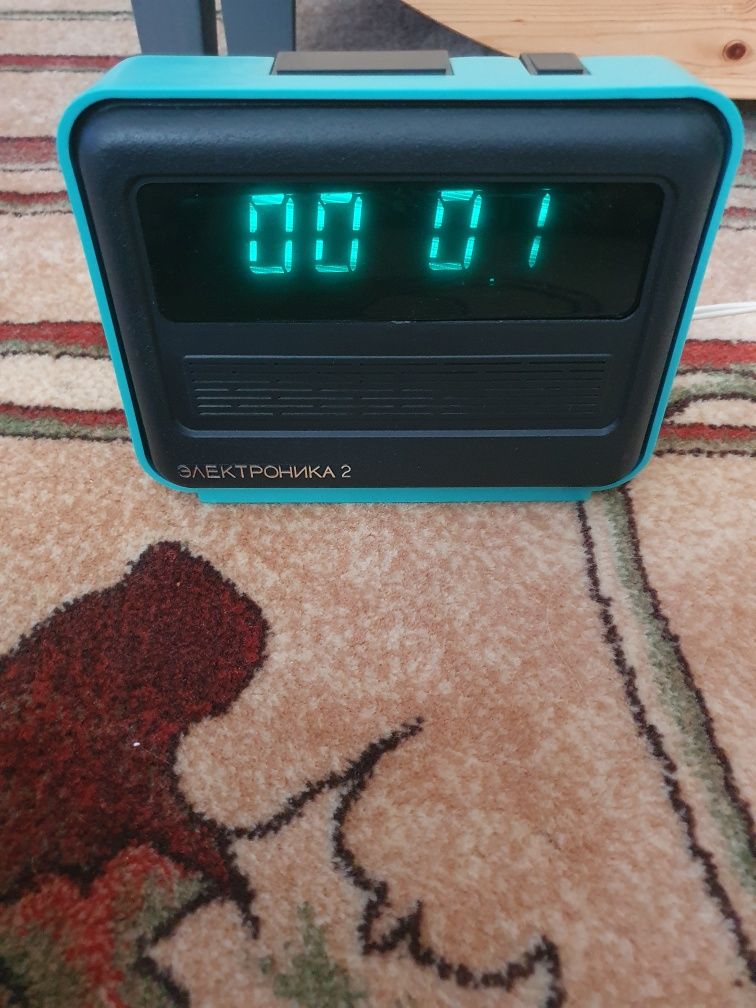 Zegar CCCR elektronika 2 radziecki